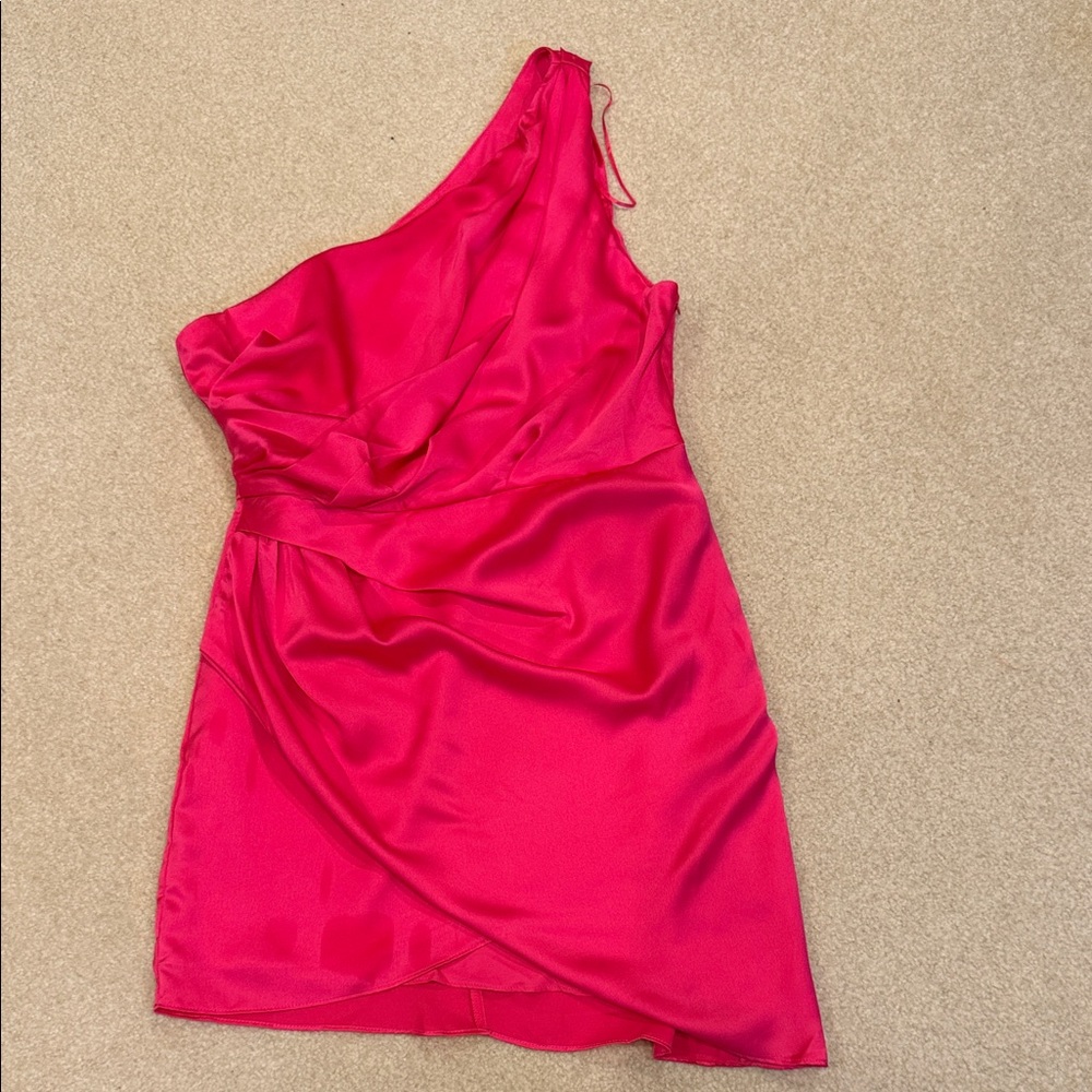 Elegant Pink One-Shoulder Dress